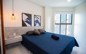 Flat completo em boa viagem com área de lazer e vista mar - novo apt 305